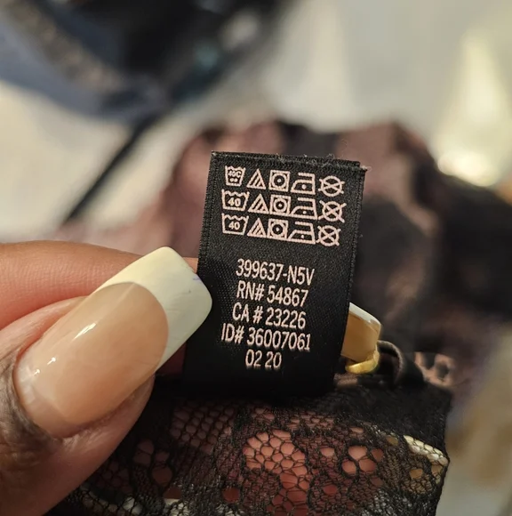 Victoria's Secret Wrap Peekaboo Leopard Print Satin Robe With Lace Size XS - Picture 4 of 14